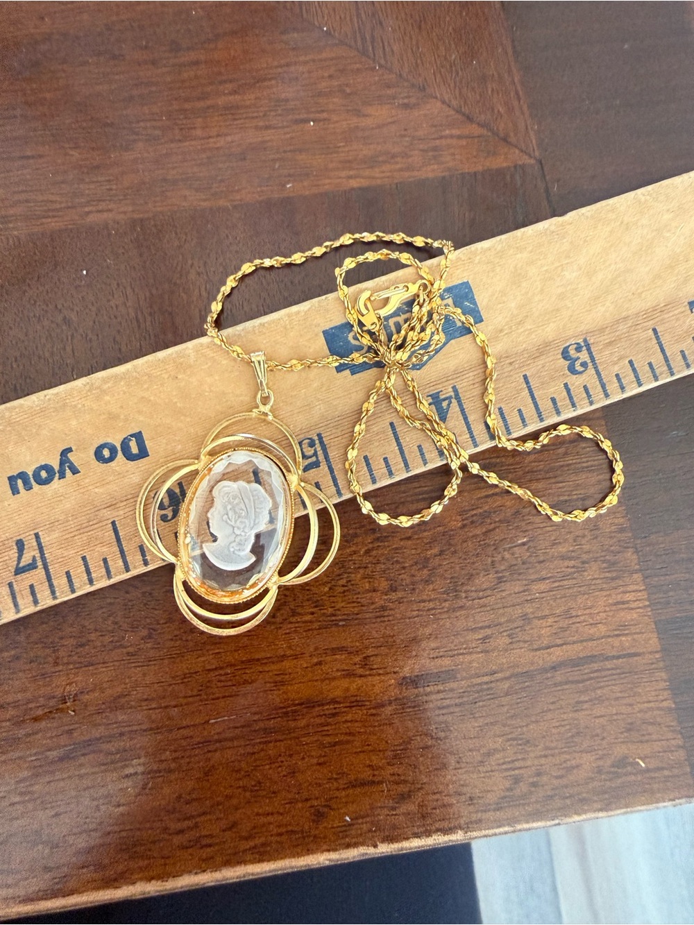 14KG Cameo Necklace
